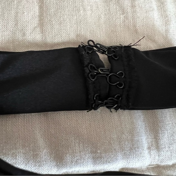 Victoria’s Secret Black Choker High Neck Plunging Neckline Bodysuit Size Large - Picture 7 of 16